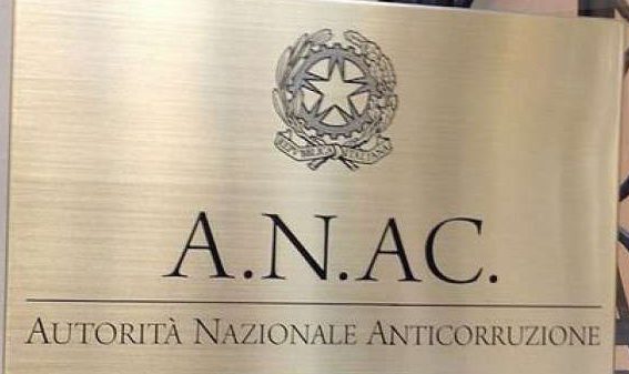 /Riscatto impianti illuminazione pubblica - Deliberazione ANAC n. 110 del 19 dicembre 2012
